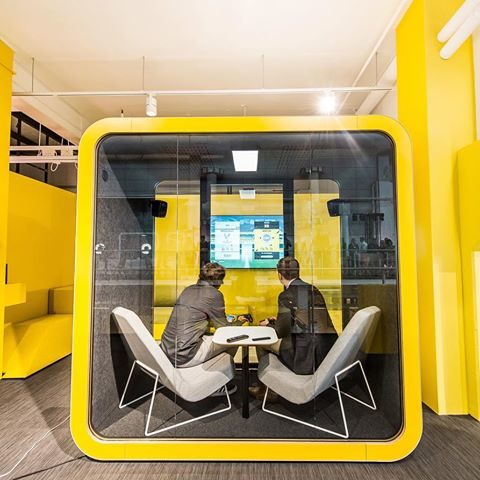 Framery Q Acoustic Pod available at Huntoffice Interiors. Framery is a pioneer and leading company in manufacturing and developing soundproof private spaces.