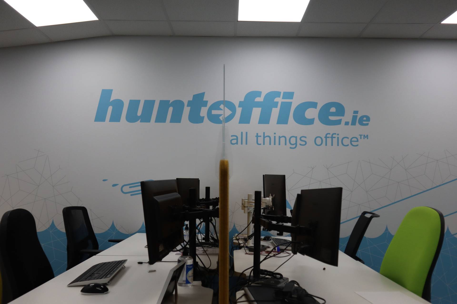 Computer Monitors - Hunt Office Ireland